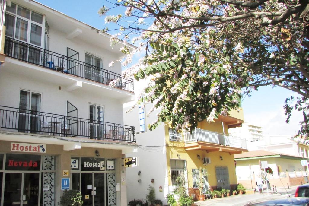 Hostal Nevada Ostello Fuengirola Esterno foto